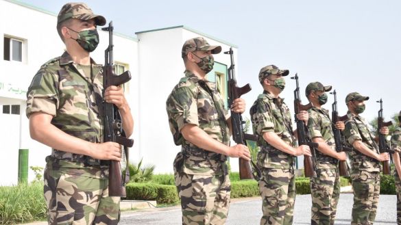 အိပ်မက်ထဲတွင် စစ်တပ်ကလူ - အီဂျစ်ဝက်ဘ်ဆိုက်