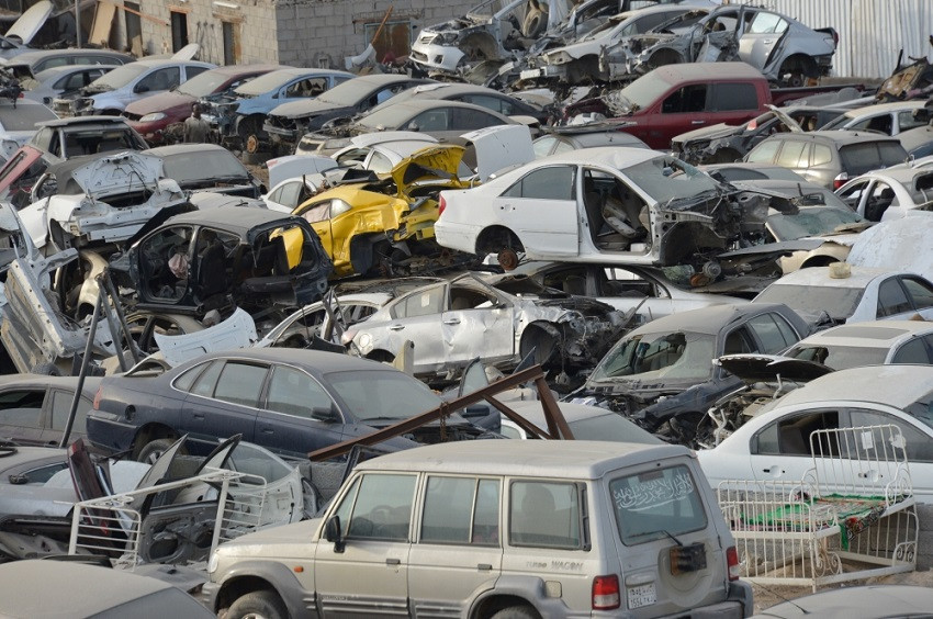 Отпадни автомобили - египетска веб-страница