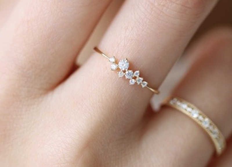 Razlaga sanj o nošenju zlatega prstana za poročeno žensko