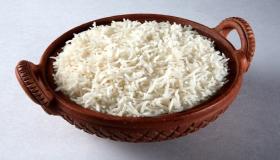 Kakšna je razlaga videti jesti riž v sanjah po Ibn Sirinu?