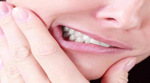 Apa yang dikatakan para ahli hukum tentang tafsir mimpi tentang gigi lepas dalam mimpi?