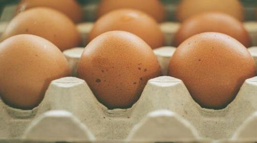 Ono što ne znate o tumačenju viđenja pokvarenih jaja u snu od Ibn Sirina