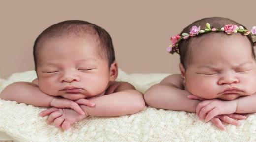 इब्न सिरिन द्वारा एक सपने में जुड़वां बच्चों के साथ एक गर्भवती महिला की व्याख्या के बारे में जानें