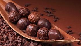 Interpretatie van een droom over het eten van chocolade voor alleenstaande vrouwen door Ibn Sirin