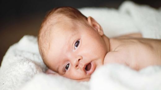 Значењето на гледањето на раѓање на момче во сон за високи коментатори