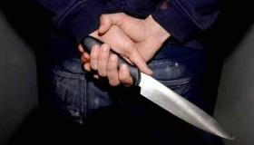 इब्न सिरिन के अनुसार सपने में किसी को चाकू से मारने के सपने की व्याख्या के बारे में जानें