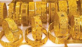 Ибн Сириннің көзқарасы бойынша өлілердің маңайдан алтын алып жатқаны туралы түсін қалай түсіндіреді?