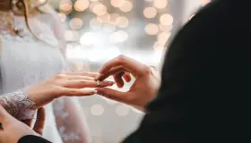 इब्न सिरिन से शादी करने वाले एक विवाहित व्यक्ति के सपने की व्याख्या