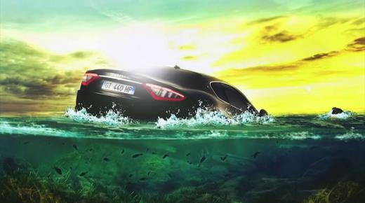 Lär dig tolkningen av drömmen om bilen som faller i vattnet av Ibn Sirin