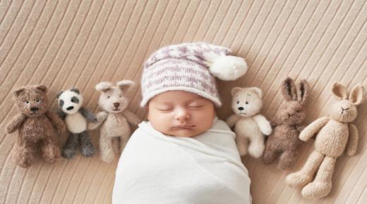 इब्न सिरिन द्वारा एक सपने में एक लड़के को जन्म देने के सपने की 100 से अधिक व्याख्याएं
