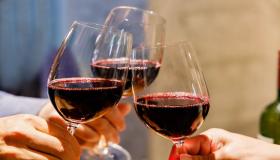 იბნ სირინის ღვინის შესახებ ოცნების 20 ყველაზე მნიშვნელოვანი ინტერპრეტაცია