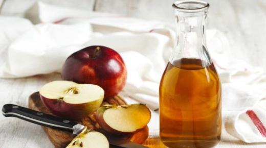Дознајте за најважните придобивки од јаболков оцет за губење на тежината