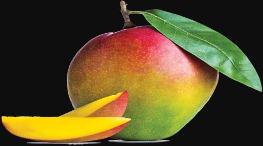 イブン・シリンによると、夢の中でマンゴーを見ることはどのような解釈ですか？