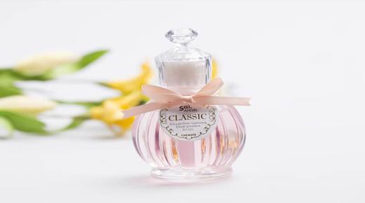 Lees meer over de interpretatie van parfum in een droom voor alleenstaande vrouwen door Ibn Sirin