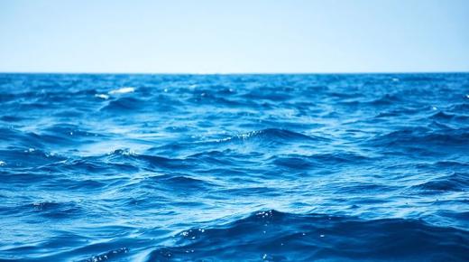 Wat je niet weet over de interpretatie van het zien van de zee in een droom door Ibn Sirin