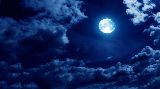 Tumačenje viđenja punog mjeseca u snu od Ibn Sirina