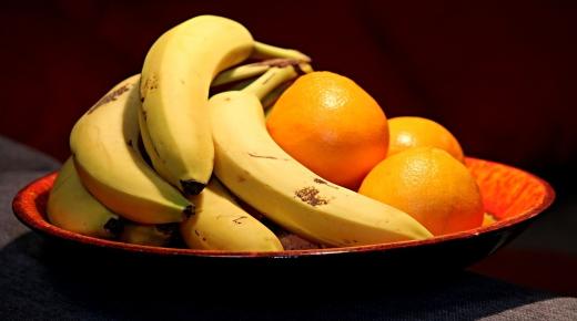 Mikilvægustu 120 vísbendingar um túlkun á því að sjá banana og appelsínur í draumi eftir Ibn Sirin
