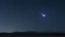 इब्न सिरिन के अनुसार सपने में आकाश में उल्काएँ देखने की क्या व्याख्या है?