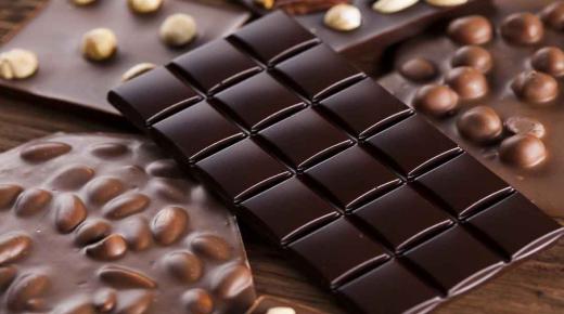 Ontdek de interpretatie van de chocoladedroom voor alleenstaande vrouwen