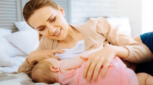 Leer de interpretatie van de droom van het geven van borstvoeding aan een vrouwelijk kind door Ibn Sirin