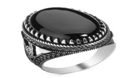 Какво е толкувањето на сонот за машки сребрен прстен за самохрана жена, од Ибн Сирин?
