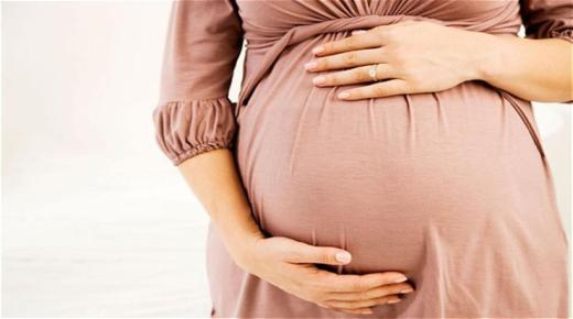 इब्न सिरिन द्वारा एकल महिला के लिए जुड़वां गर्भावस्था के सपने की व्याख्या सीखें
