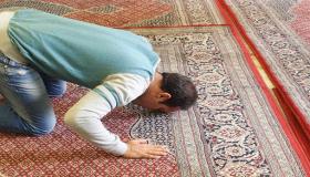تآويلات ابن سيرين لرؤية الميت يصلي