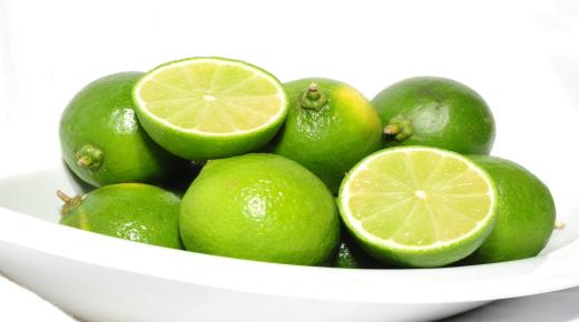 أدق 50 تفسير لحلم الليمون الأخضر في المنام بالتفصيل