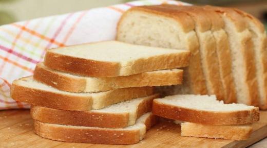 تفسير رؤية الخبز الاسمر والابيض في المنام لابن سيرين