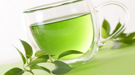 ما هي فوائد وأضرار الشاي الأخضر؟