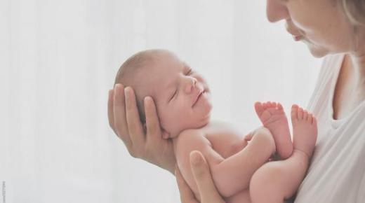 ما تفسير رؤية الرضاعة في المنام لابن سيرين؟