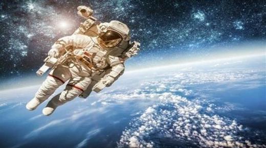 इब्न सिरिन के अनुसार सपने में अंतरिक्ष यान देखने की क्या व्याख्या है?