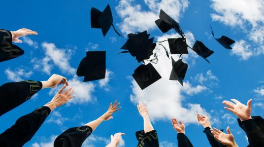 گریجویشن 15 کے بارے میں سب سے خوبصورت 2024 فورم کی تقاریر