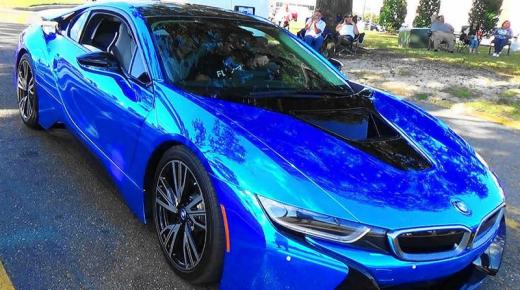 इब्न सिरिन द्वारा सपने में नीली कार की व्याख्या के बारे में जानें