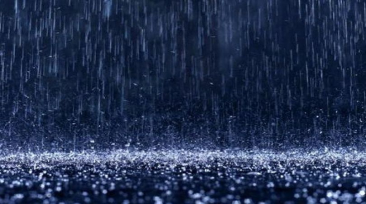 Vad är tolkningen av drömmen om kraftigt regn på natten av Ibn Sirin?