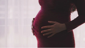 Svajonės apie ne nėščios moters gimimą aiškinimas vyresniems komentatoriams