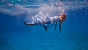 ရေထဲပြုတ်ကျပြီး ထွက်လာတဲ့ အိပ်မက်ကို အဓိပ္ပာယ်ဖွင့်ဆိုရတာ ဘာကို ဆိုလိုတာလဲ။