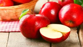 Толкување на сонот за црвени јаболка во сон